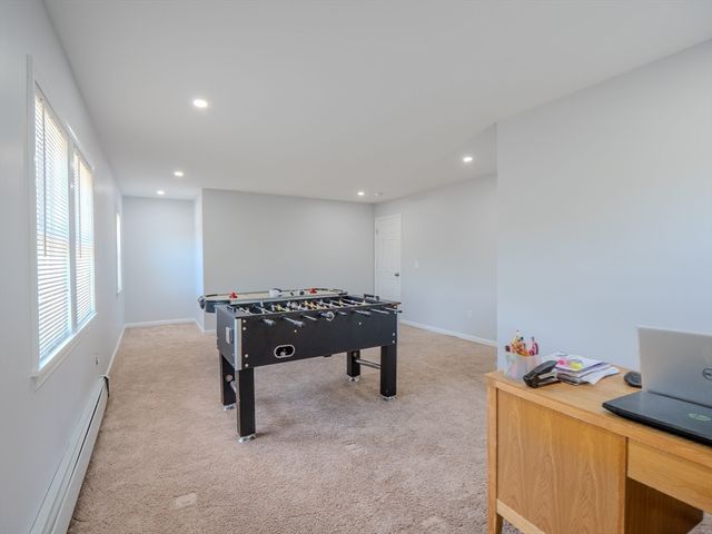 1 Dolge Ct, Oxford, MA 01540