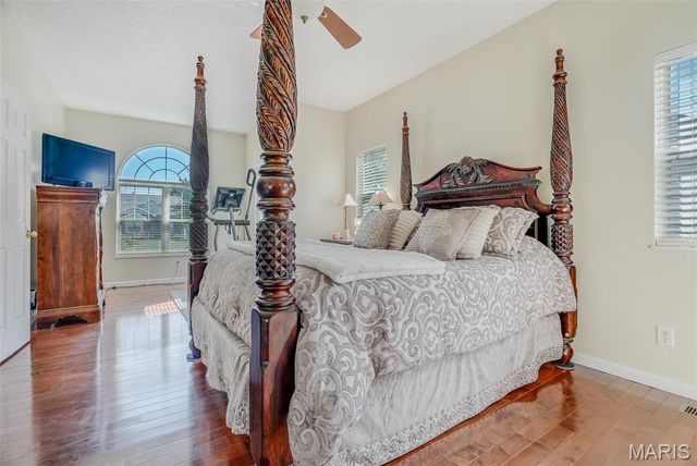 2645 Katrine Lake Drive, Shiloh, IL 62221