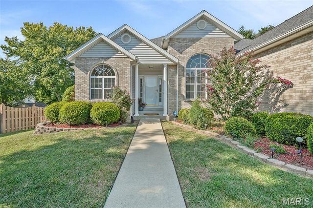 2645 Katrine Lake Drive, Shiloh, IL 62221
