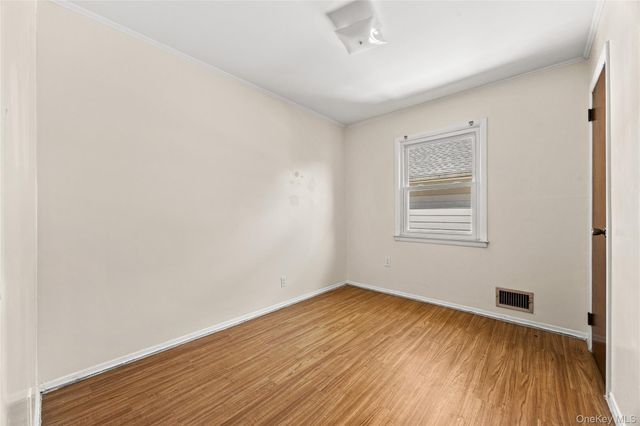 142-10 Oak Avenue, Flushing, NY 11355
