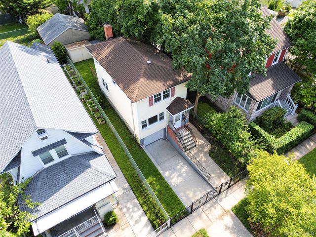 142-10 Oak Avenue, Flushing, NY 11355