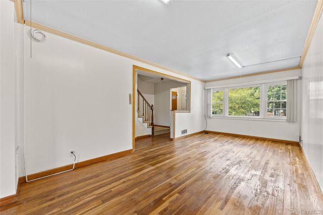 142-10 Oak Avenue, Flushing, NY 11355