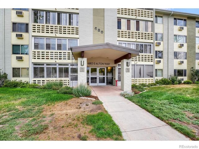 680 S Alton Way 1B, Denver, CO 80247