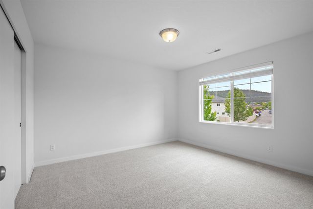 24559 E Blue Ridge Ave, Liberty Lake, WA 99019