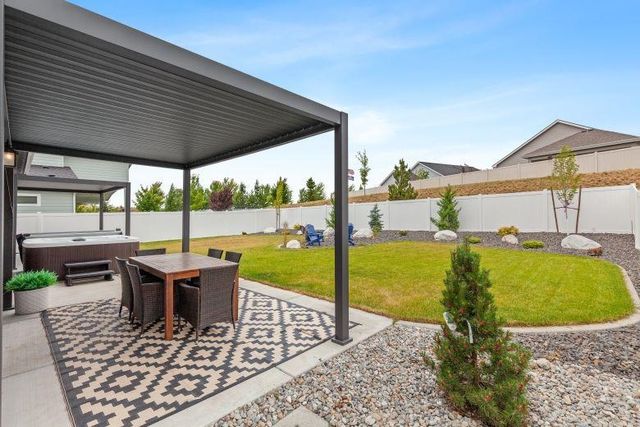 24559 E Blue Ridge Ave, Liberty Lake, WA 99019