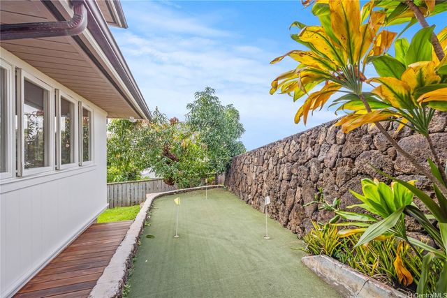 3865 Mariposa Drive, Honolulu, HI 96816
