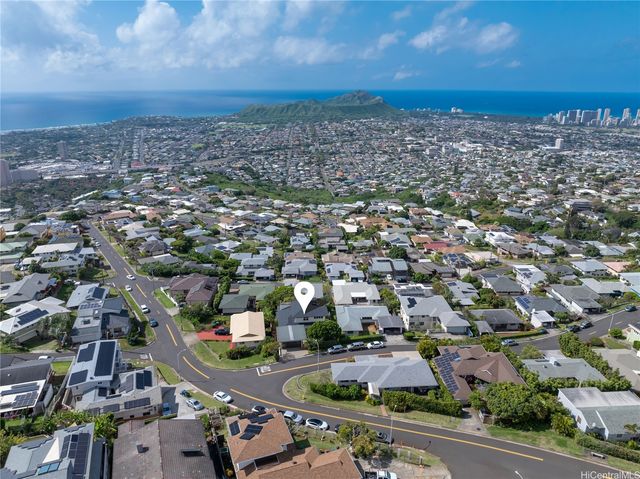 3865 Mariposa Drive, Honolulu, HI 96816