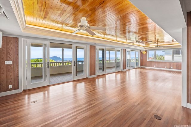 3865 Mariposa Drive, Honolulu, HI 96816