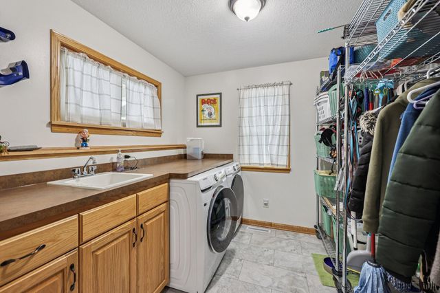 1118 Melody Court NW, Isanti, MN 55040