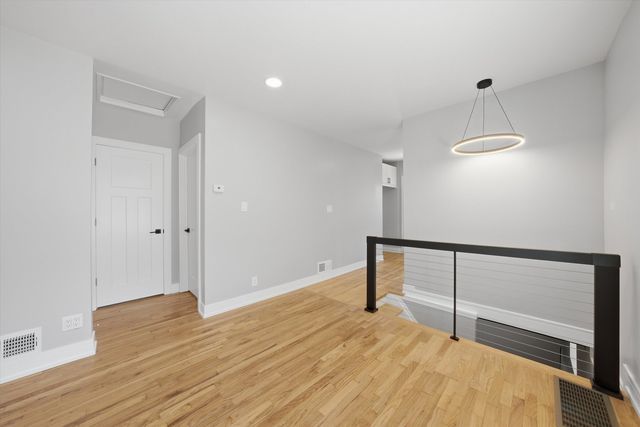 5231 S Homan Avenue, Chicago, IL 60632