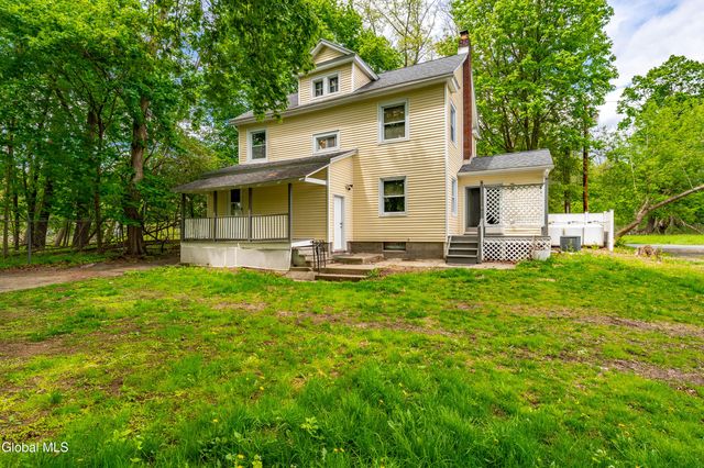 9 Schermerhorn Road, Rotterdam, NY 12306