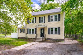 9 Schermerhorn Road, Rotterdam, NY 12306