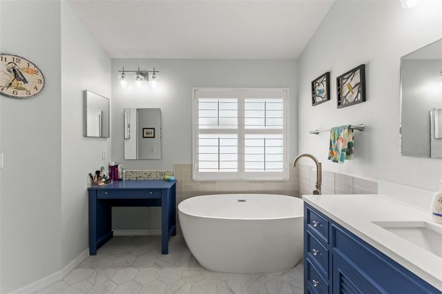 9044 OAK MOSS DRIVE, Orlando, FL 32832