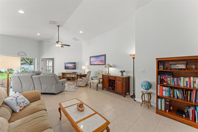 9044 OAK MOSS DRIVE, Orlando, FL 32832