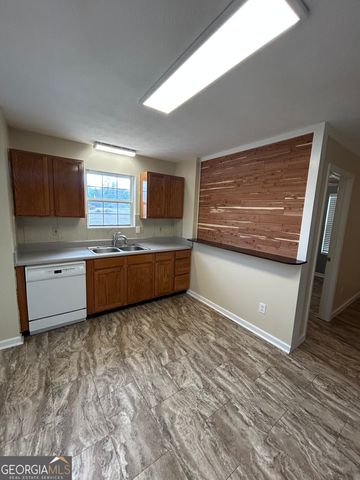 206 Ann Murphy Road, West Point, GA 31833