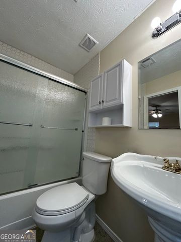 206 Ann Murphy Road, West Point, GA 31833