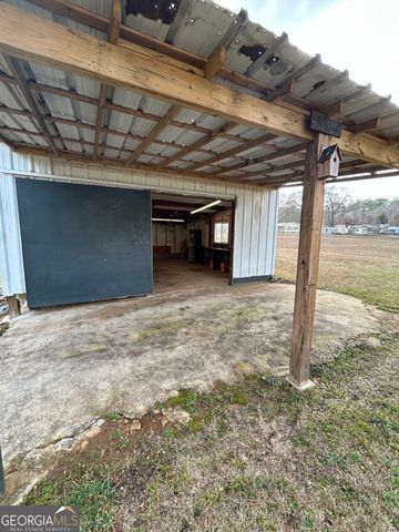 206 Ann Murphy Road, West Point, GA 31833