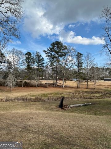 206 Ann Murphy Road, West Point, GA 31833