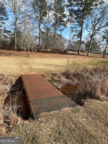 206 Ann Murphy Road, West Point, GA 31833