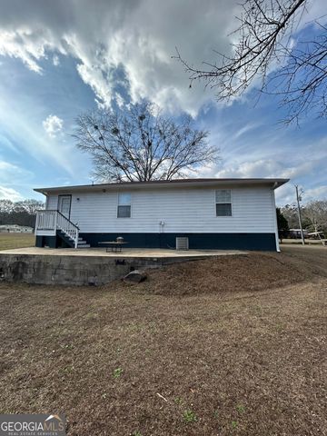 206 Ann Murphy Road, West Point, GA 31833