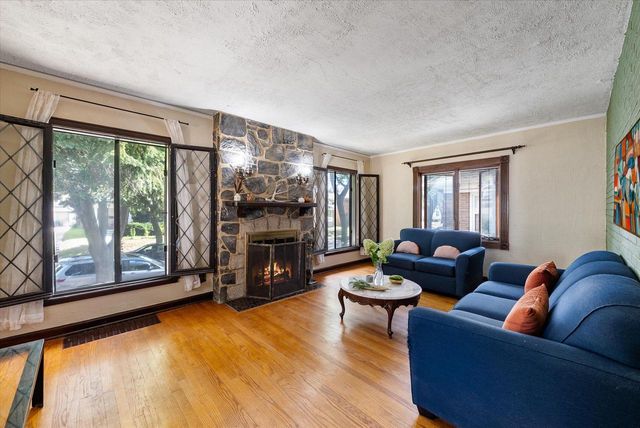 1727 S 30th STREET, Milwaukee, WI 53215