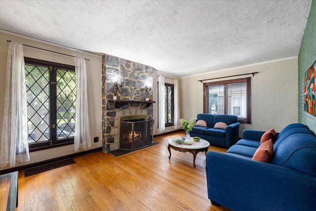 1727 S 30th STREET, Milwaukee, WI 53215