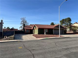 8913 Torcello Drive, Las Vegas, NV 89117