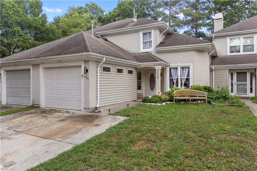 323 Esplanade PL, Chesapeake, VA 23320