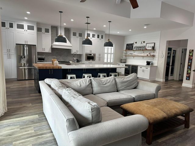 10441 Prato Street, Wellington, FL 33414