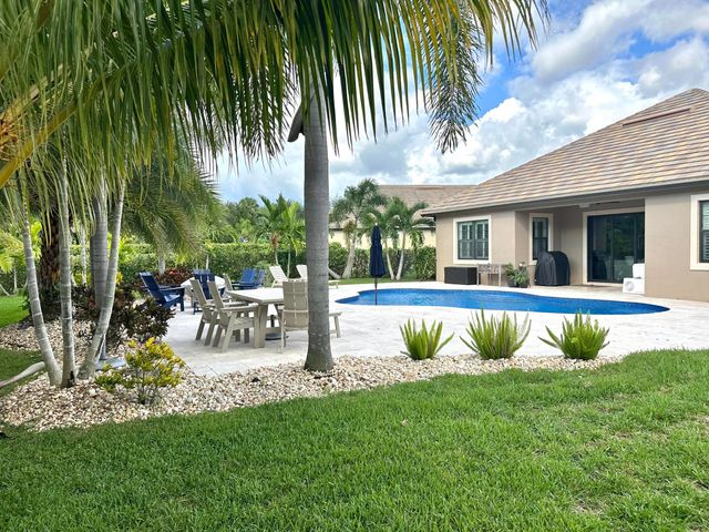 10441 Prato Street, Wellington, FL 33414