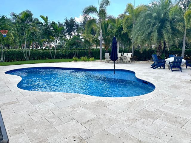 10441 Prato Street, Wellington, FL 33414