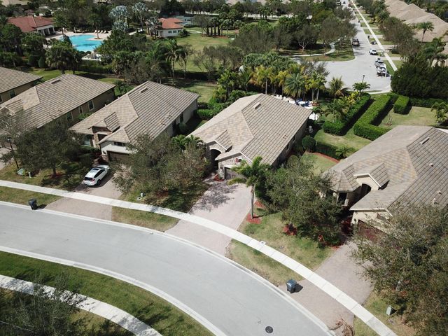 10441 Prato Street, Wellington, FL 33414