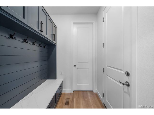 15475 W Columbia Ave, Morrison, CO 80465