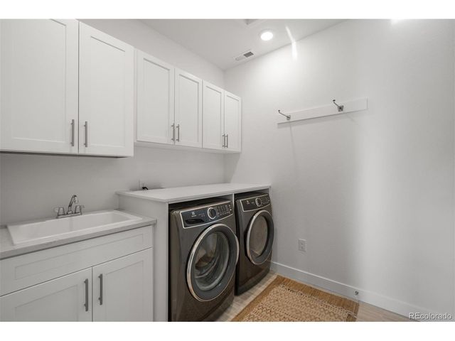 15475 W Columbia Ave, Morrison, CO 80465