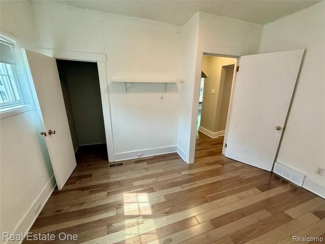 865 Grant Avenue, Clawson, MI 48017