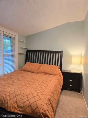 865 Grant Avenue, Clawson, MI 48017