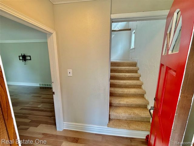 865 Grant Avenue, Clawson, MI 48017