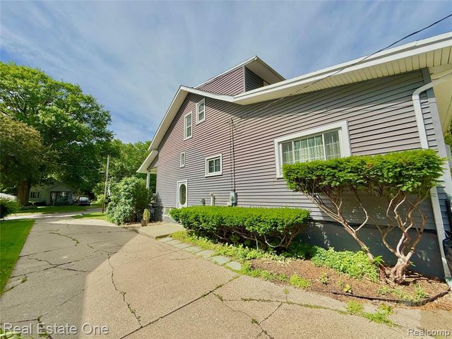 865 Grant Avenue, Clawson, MI 48017