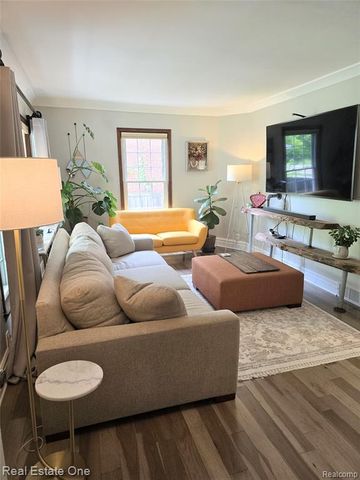 865 Grant Avenue, Clawson, MI 48017