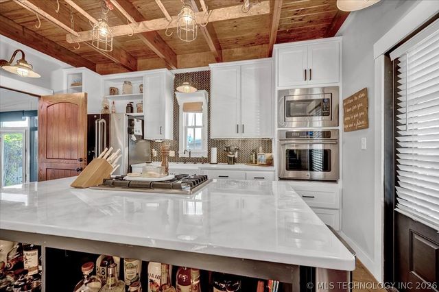 37 Firefly Lane, Carlton Landing, OK 74432