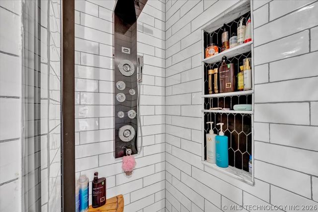37 Firefly Lane, Carlton Landing, OK 74432