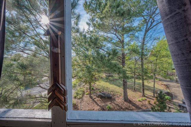 37 Firefly Lane, Carlton Landing, OK 74432