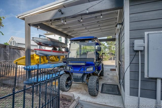 37 Firefly Lane, Carlton Landing, OK 74432
