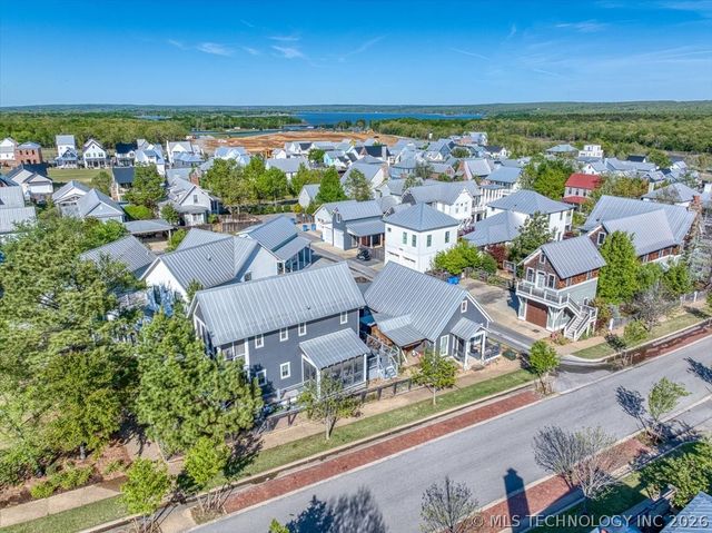37 Firefly Lane, Carlton Landing, OK 74432