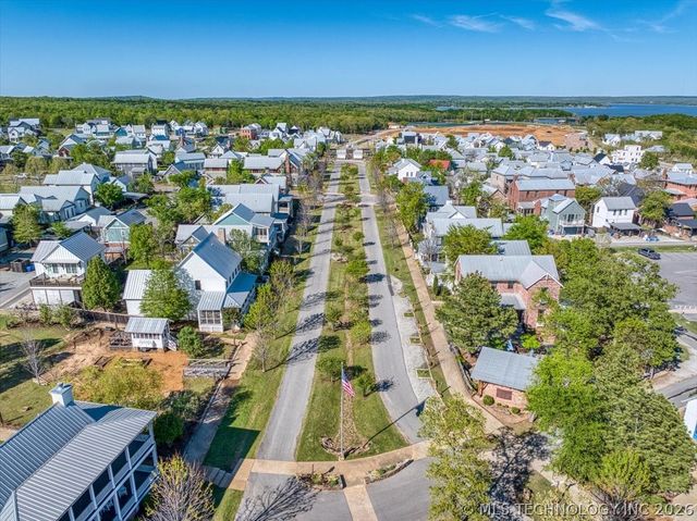 37 Firefly Lane, Carlton Landing, OK 74432