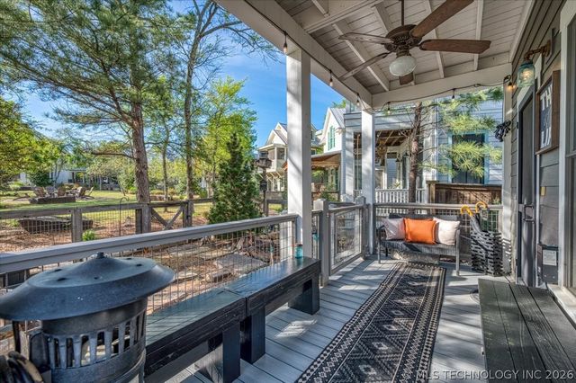 37 Firefly Lane, Carlton Landing, OK 74432