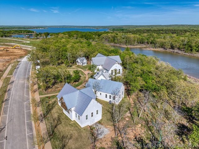 37 Firefly Lane, Carlton Landing, OK 74432