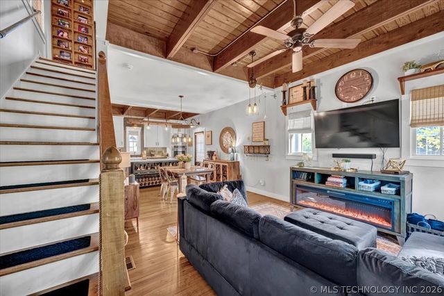 37 Firefly Lane, Carlton Landing, OK 74432