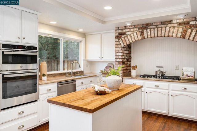 633 Lomond Cir, San Ramon, CA 94583