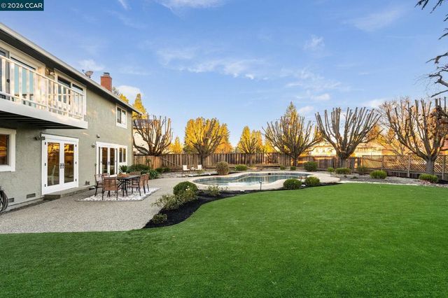 633 Lomond Cir, San Ramon, CA 94583